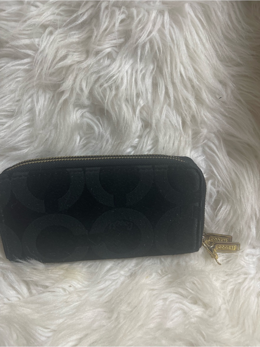 Coach Black Signature Zip Around  Accordion Wallet gold tone hardwares . - Picture 3 of 10